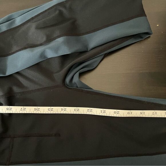 Free People Movement Leggings Small Black Blue High V Waistband Colorblock - Picture 15 of 15